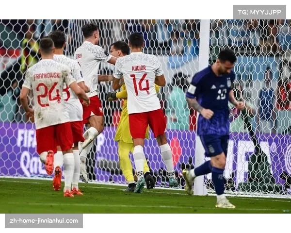 费内巴切新援阿姆拉巴特表现抢眼 成中场防守屏障 费内巴切新援阿姆拉巴特表现抢眼 成中场防守屏障